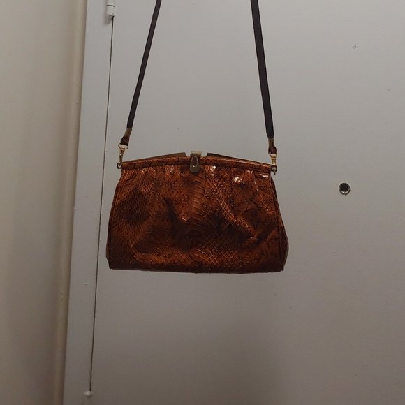 VINTAGE LOOK, FAUX SNAKE SKIN PURSE!!! - Picture 3 of 3